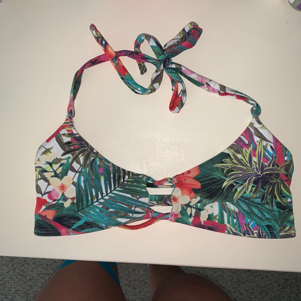 Midori Bikini too
